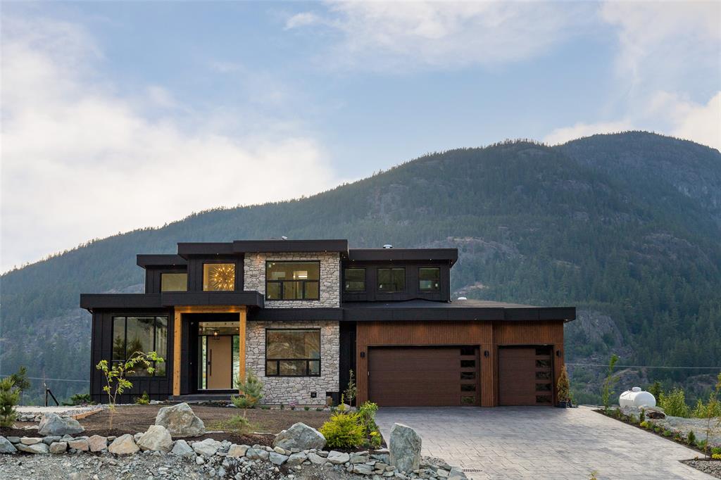 9361 Wedgemount Plateau Drive