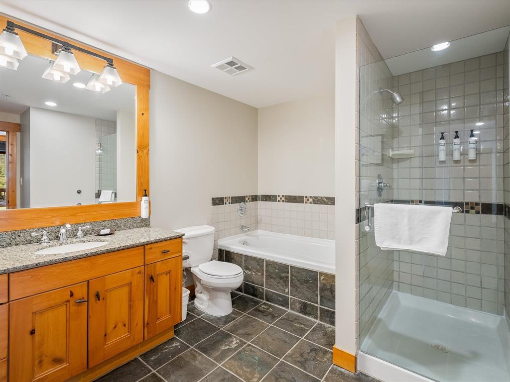 #524 – 2202 Gondola Way