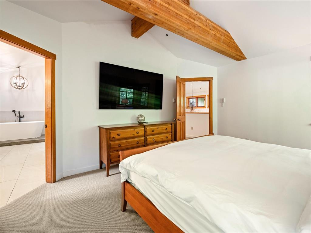 #6 – 2240 Nordic Drive