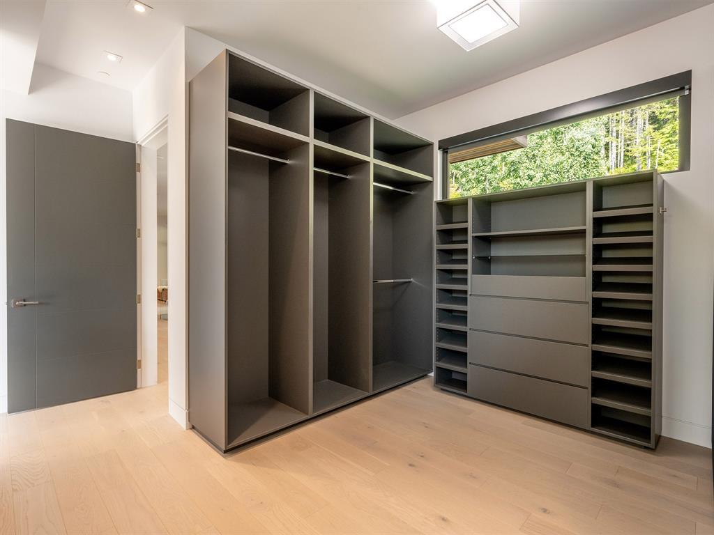 2909 Kadenwood Drive