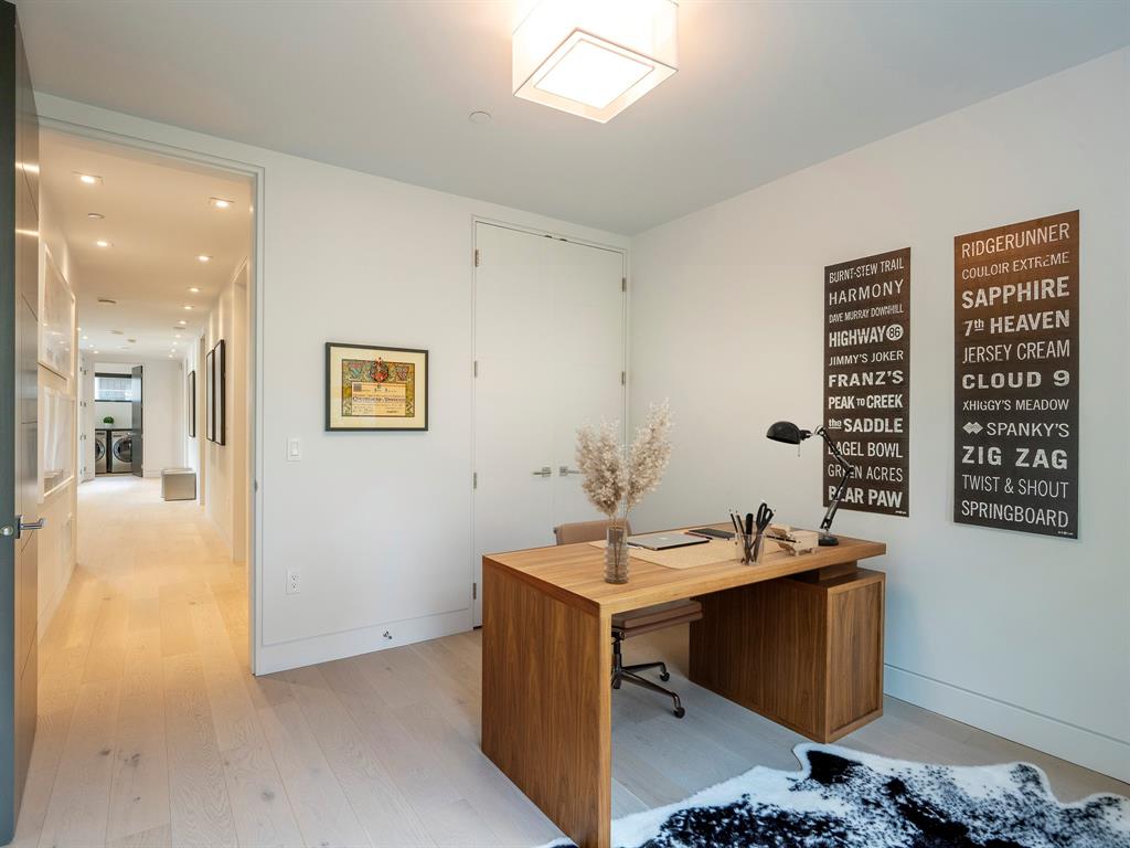 2909 Kadenwood Drive