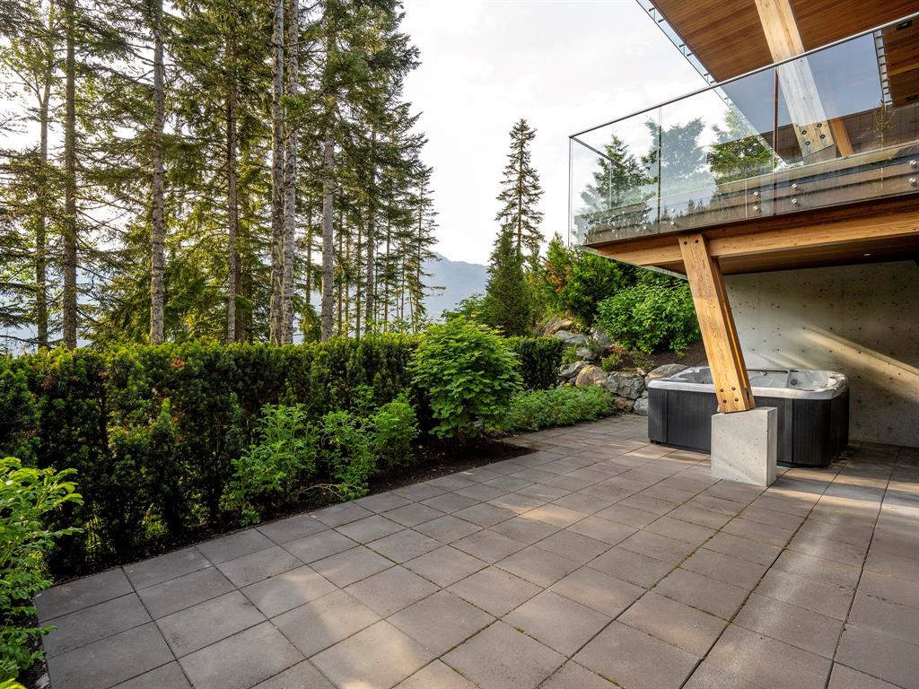 2909 Kadenwood Drive