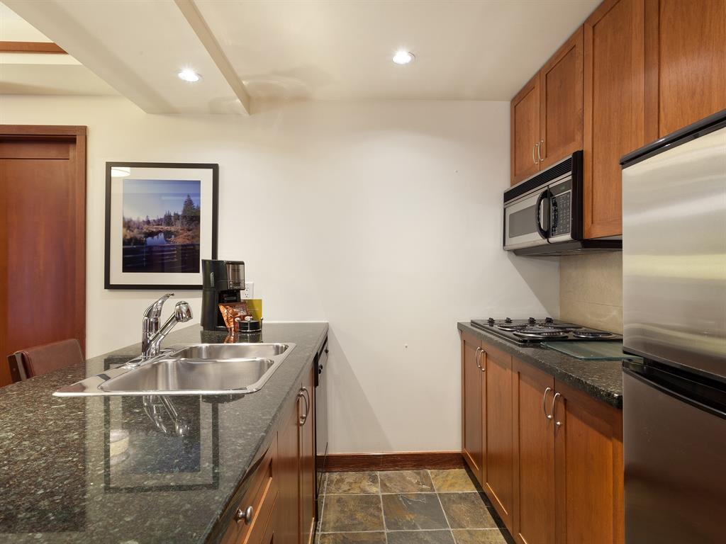 #6613 – 4299 Blackcomb Way