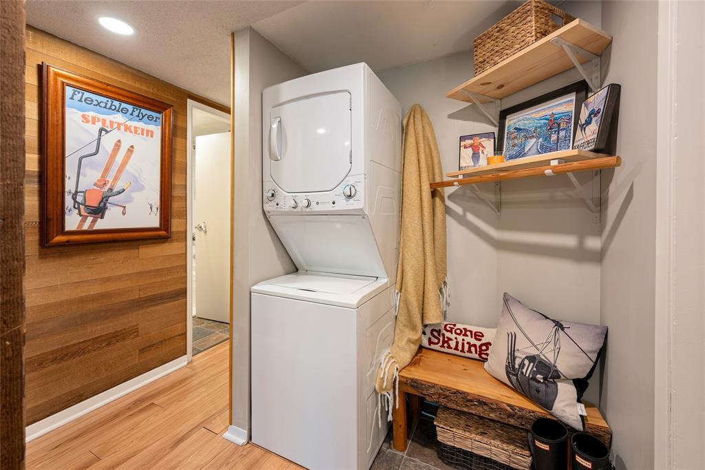 #4 – 7001 Nesters Road