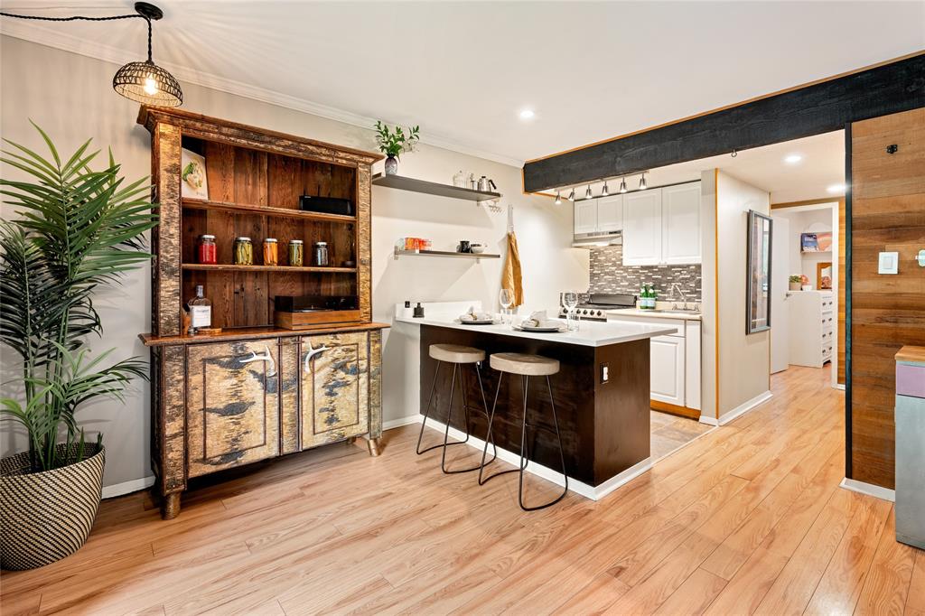 #4 – 7001 Nesters Road