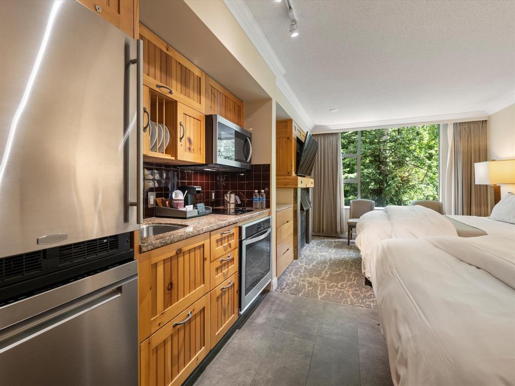 #670 – 4090 Whistler Way