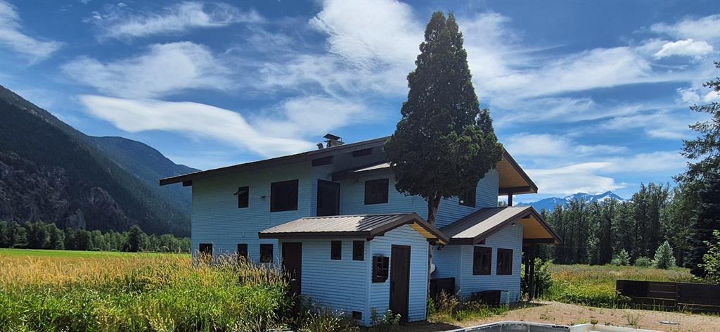 8184 Pemberton Meadows Road