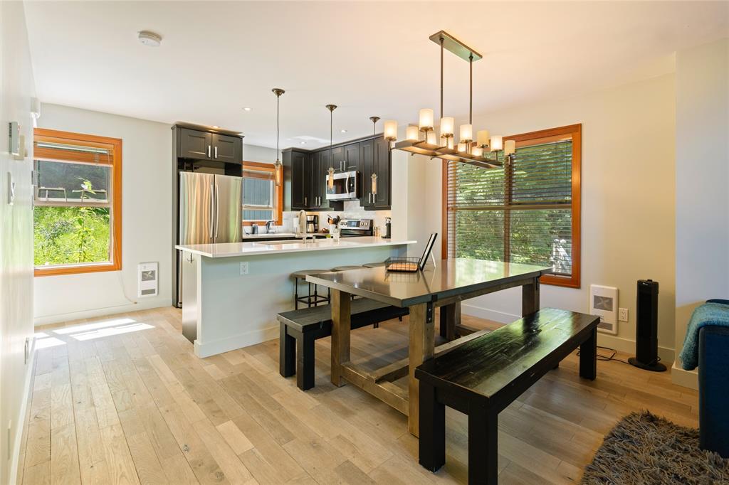 #4 – 4661 Blackcomb Way