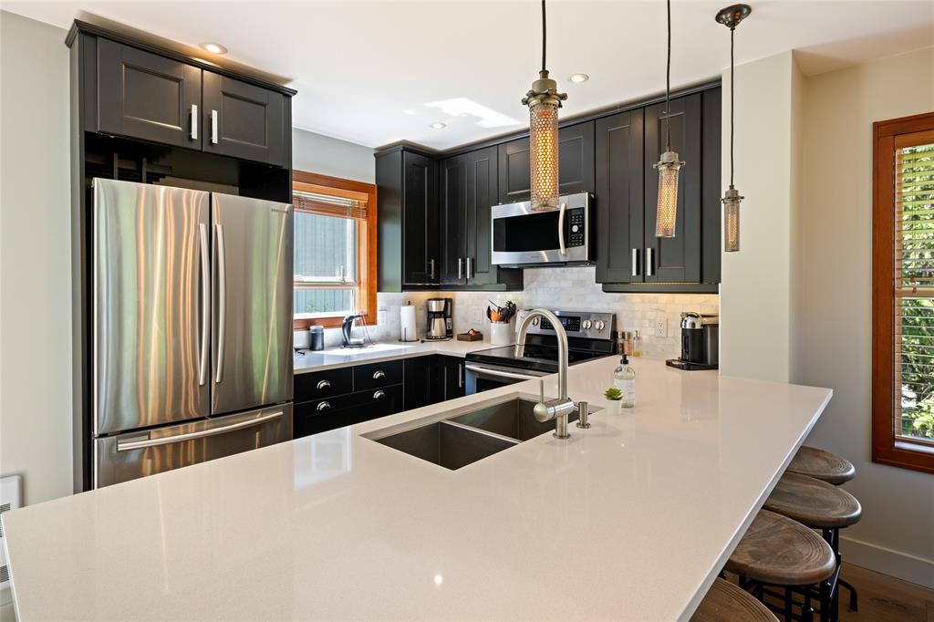 #4 – 4661 Blackcomb Way