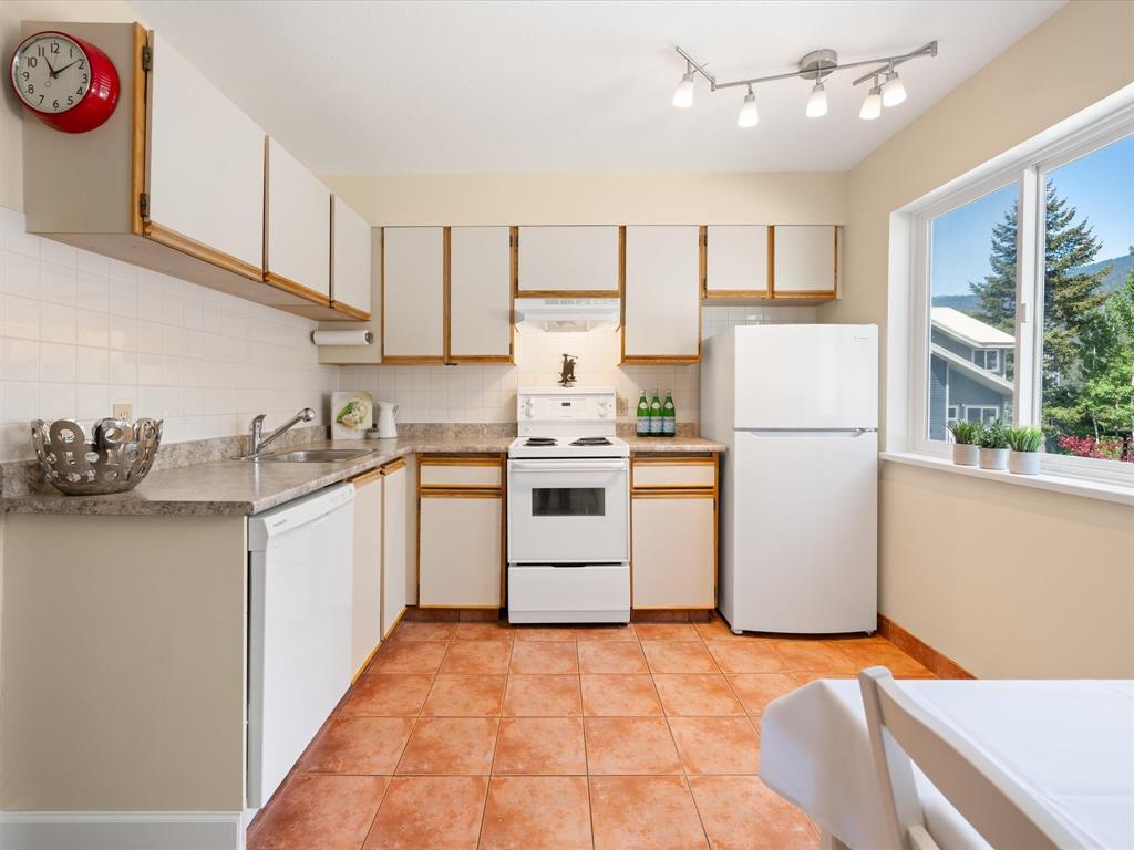 #26 – 2211 Marmot Place