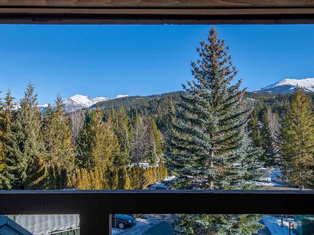 #207 – 8080 Nicklaus North Boulevard