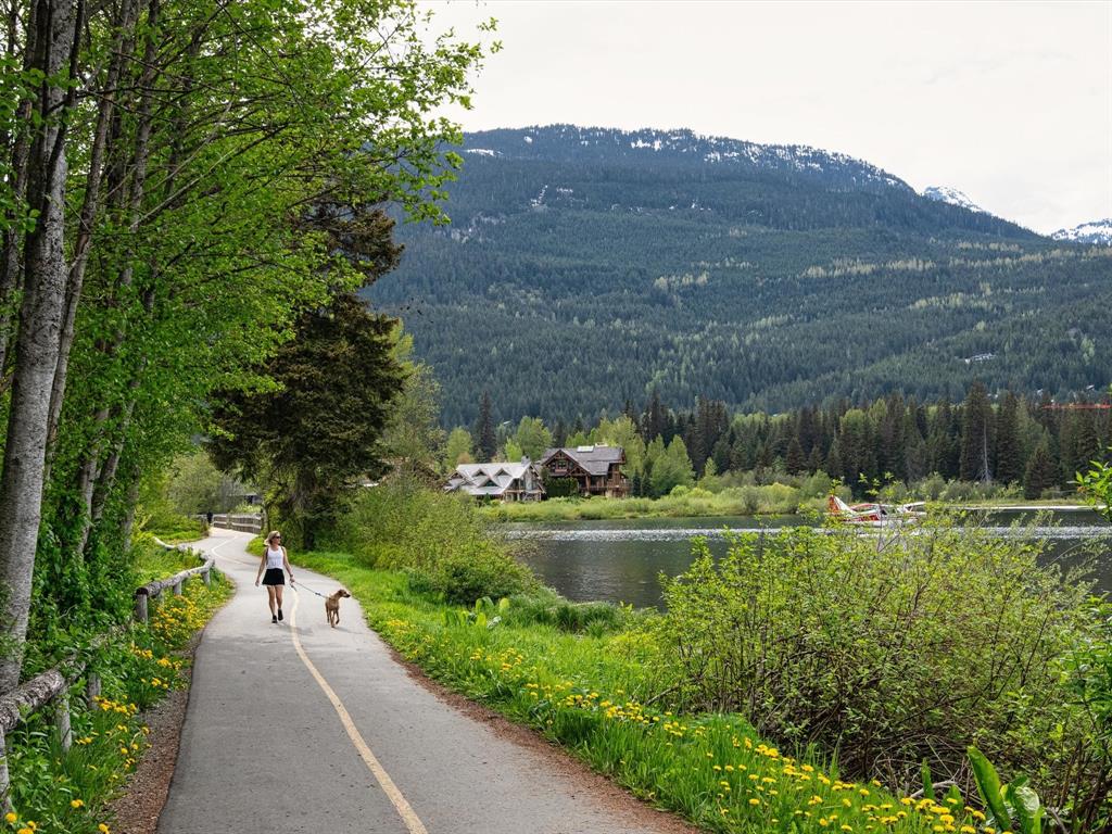 #207 – 8080 Nicklaus North Boulevard