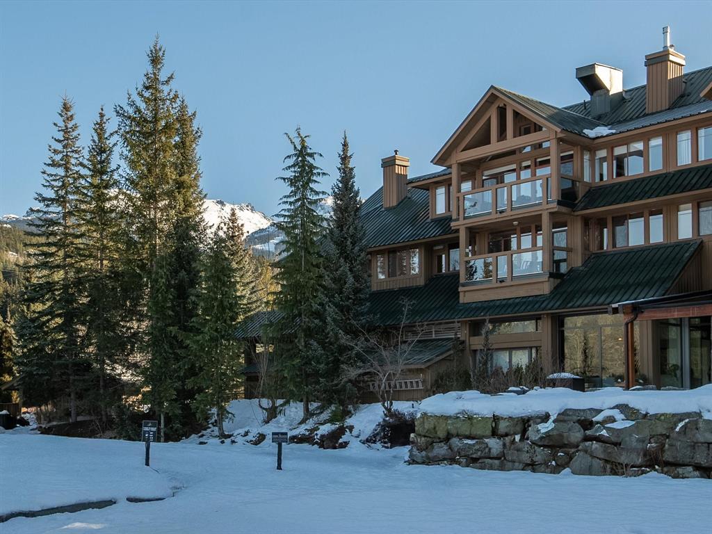 #207 – 8080 Nicklaus North Boulevard