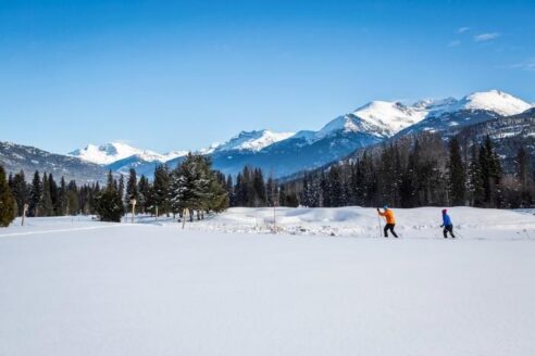 Cross country skiing at Nicklaus North. Photo by Justa Jeskova
