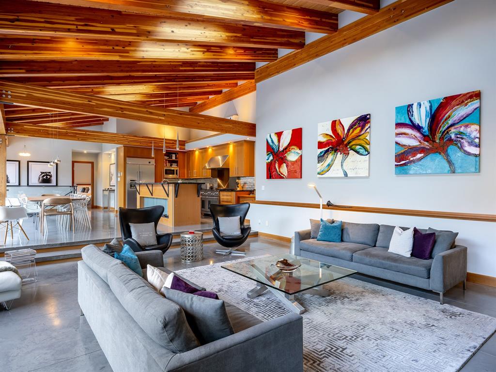 1530 Spring Creek Drive