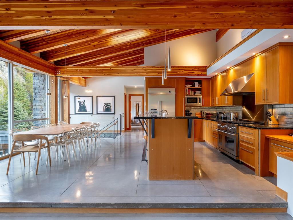 1530 Spring Creek Drive