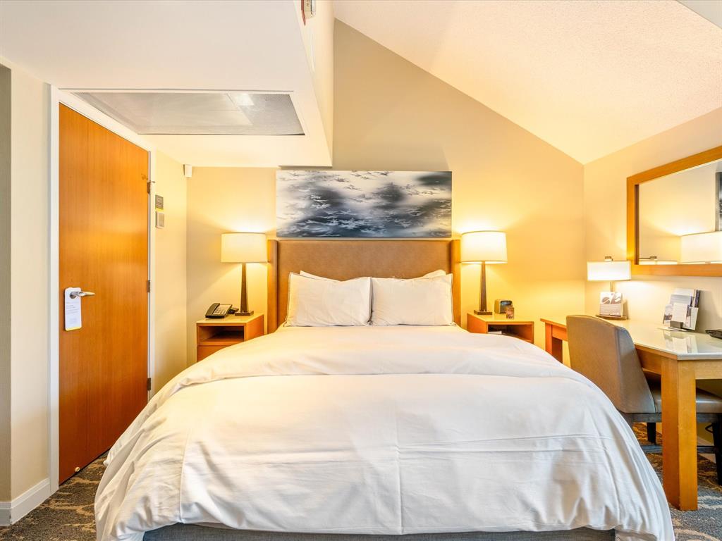 #904 – 4090 Whistler Way