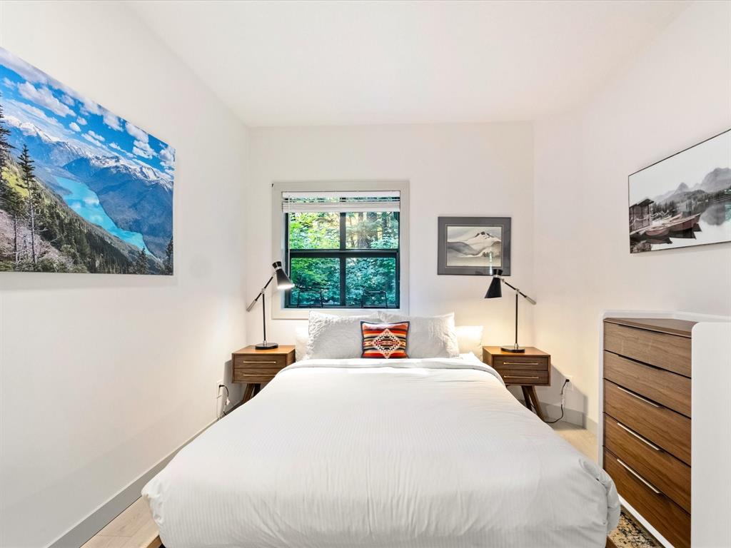 #33 – 4652 Blackcomb Way