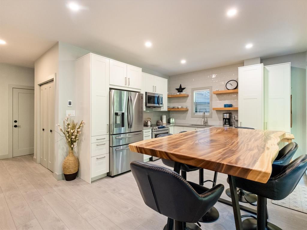 #33 – 4652 Blackcomb Way