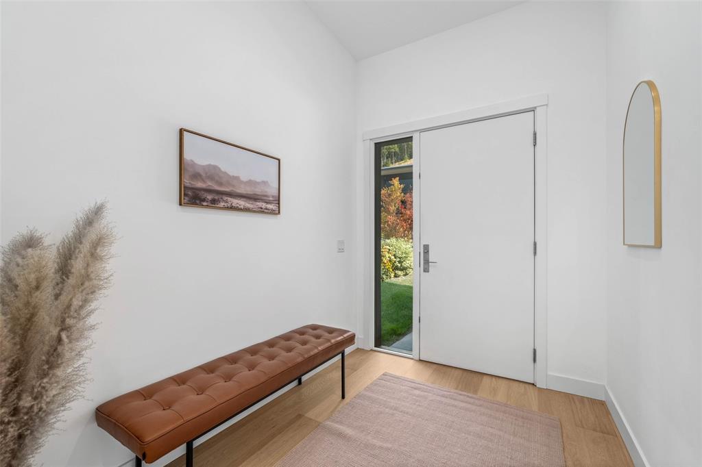 #7 – 4000 Sunstone Way