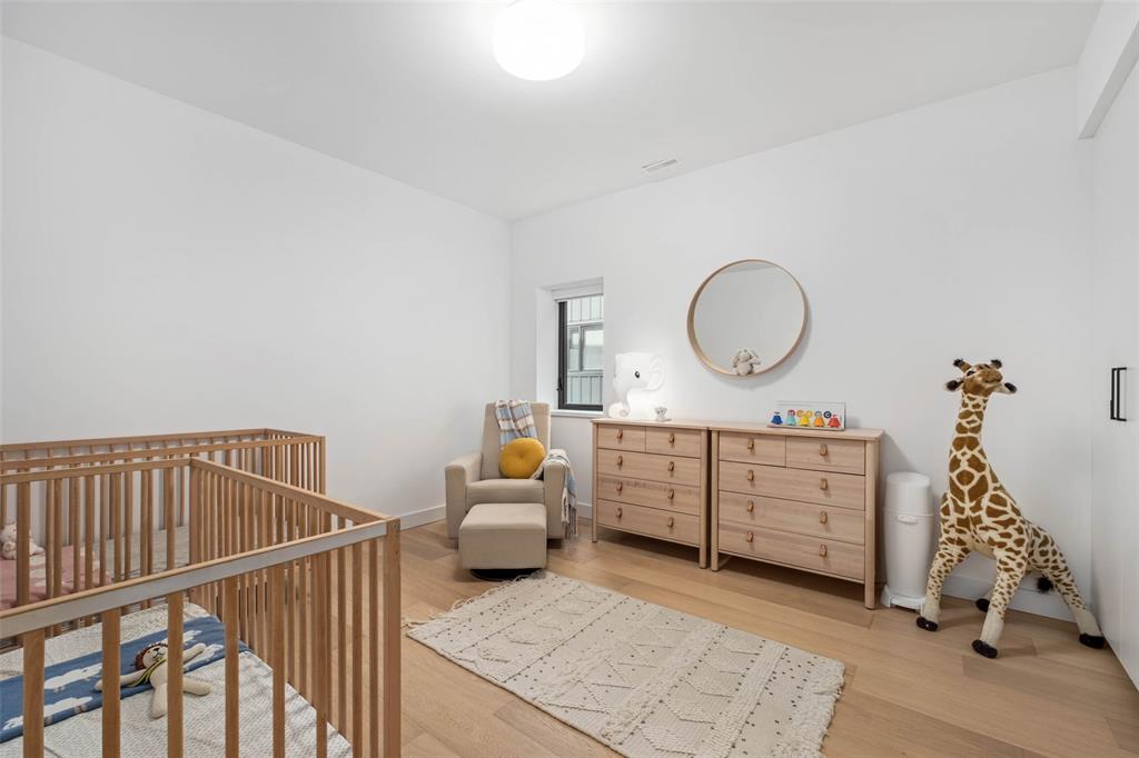 #7 – 4000 Sunstone Way