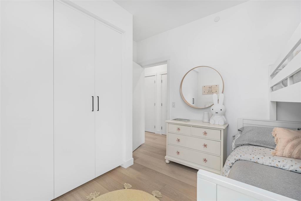 #7 – 4000 Sunstone Way