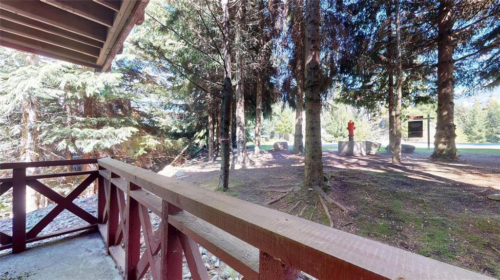 #101 – 3070 Hillcrest Drive