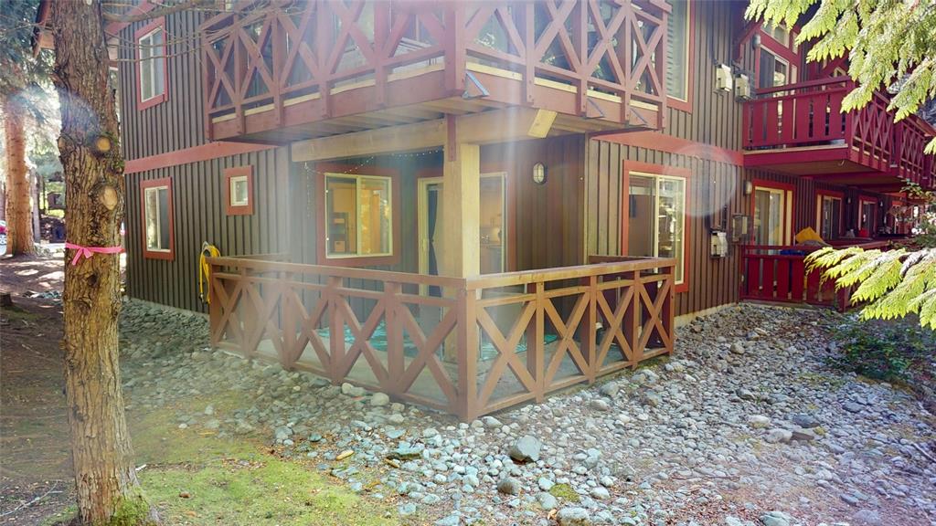 #101 – 3070 Hillcrest Drive