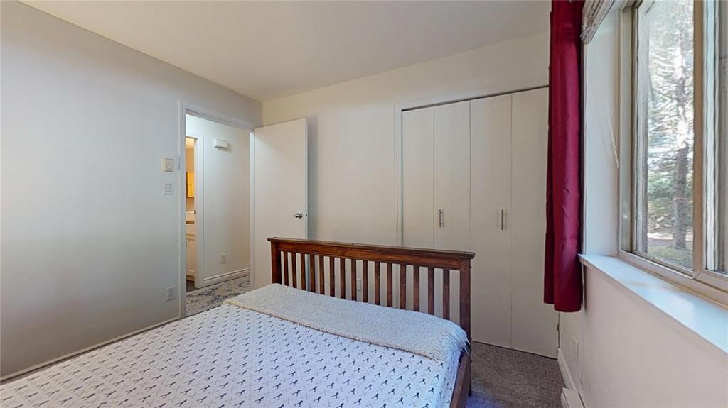 #101 – 3070 Hillcrest Drive