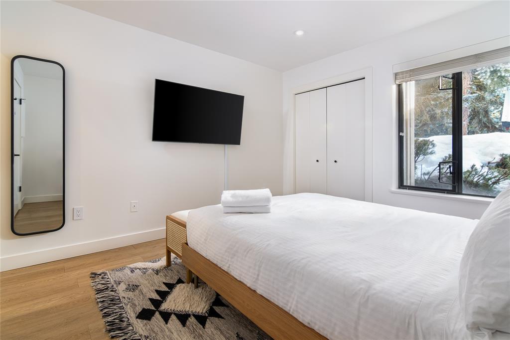 #14 – 4637 Blackcomb Way