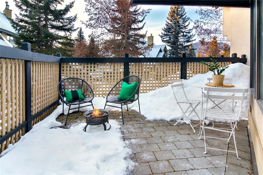 #14 – 4637 Blackcomb Way