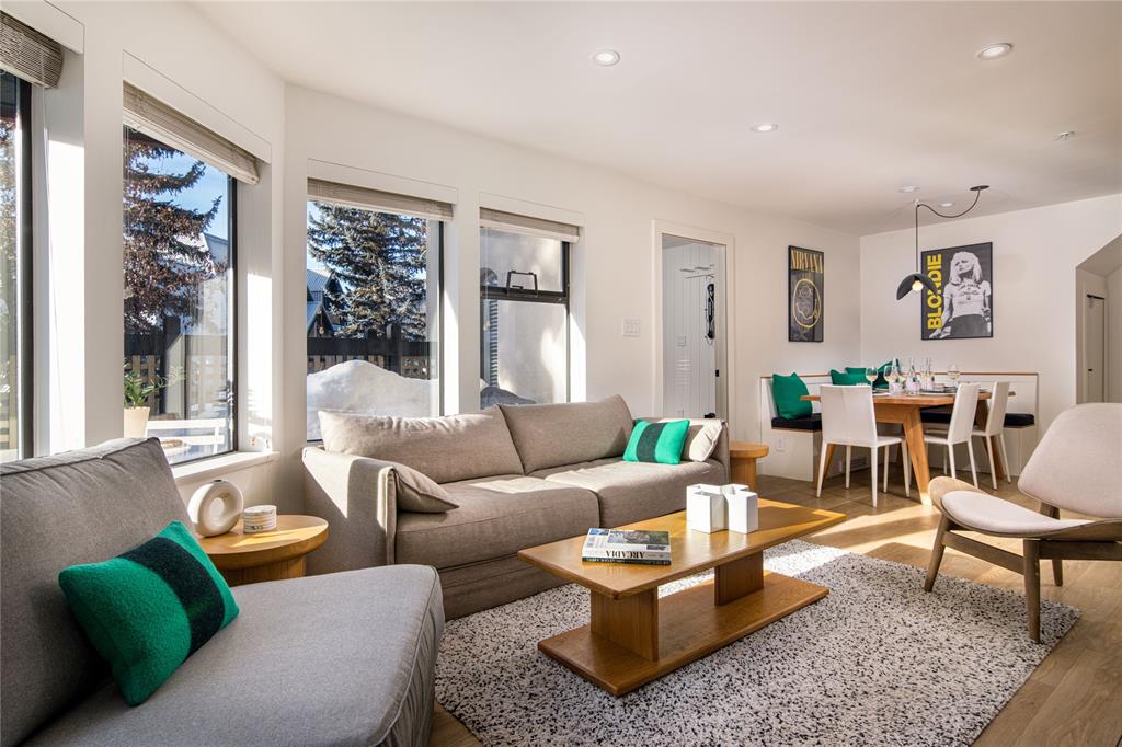 #14 – 4637 Blackcomb Way