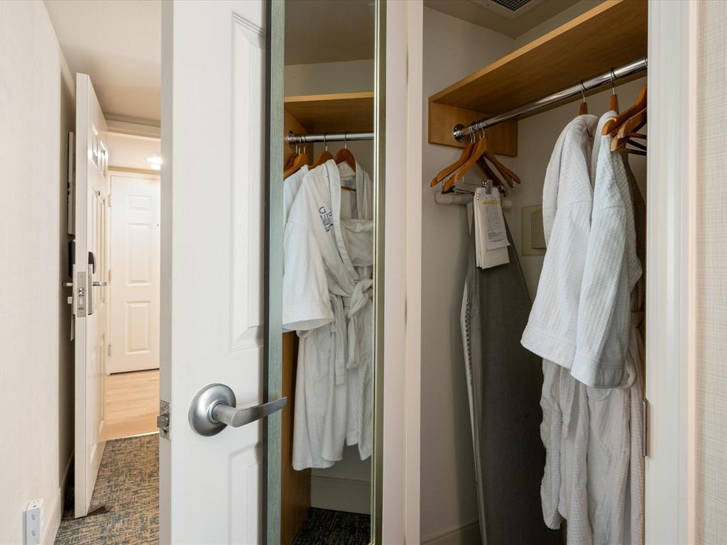 #1339/1341 – 4308 Main Street