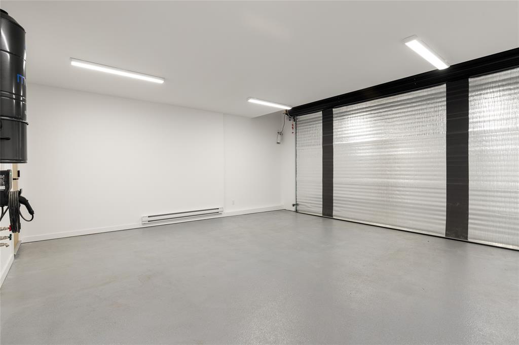 #16 – 2077 Garibaldi Way