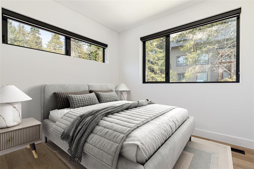 #20 – 2077 Garibaldi Way