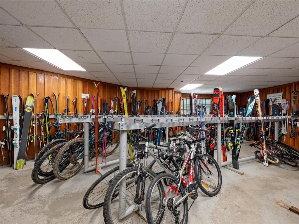 #109 – 2050 Lake Placid Road