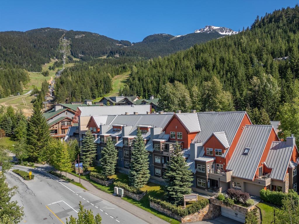 #109 – 2050 Lake Placid Road