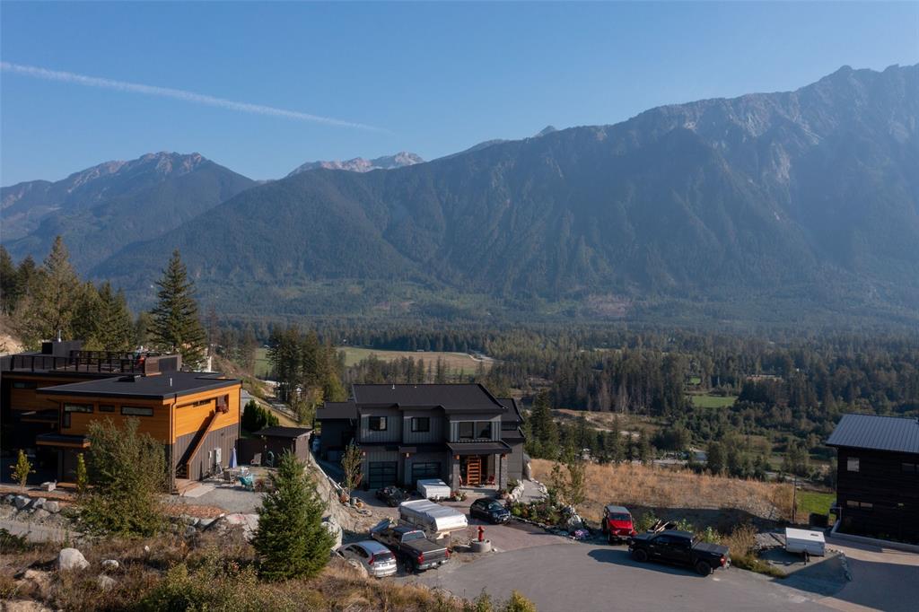 1602 Sisqa Peak Drive