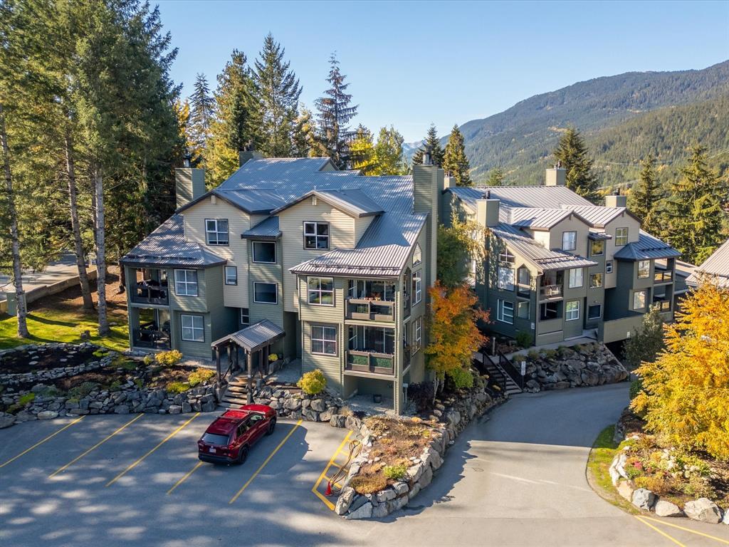 #6 – 2217 Marmot Place