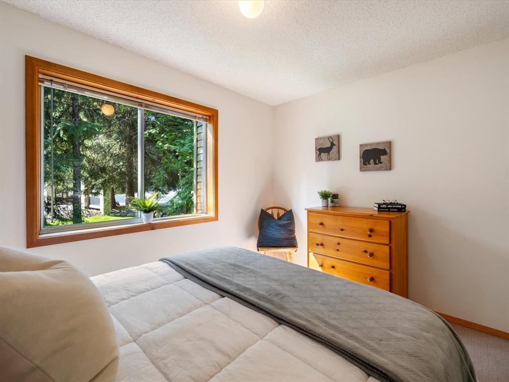 #6 – 2217 Marmot Place