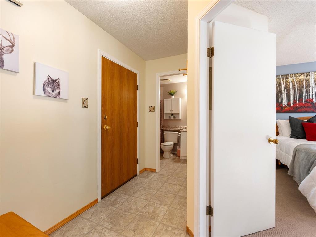 #6 – 2217 Marmot Place