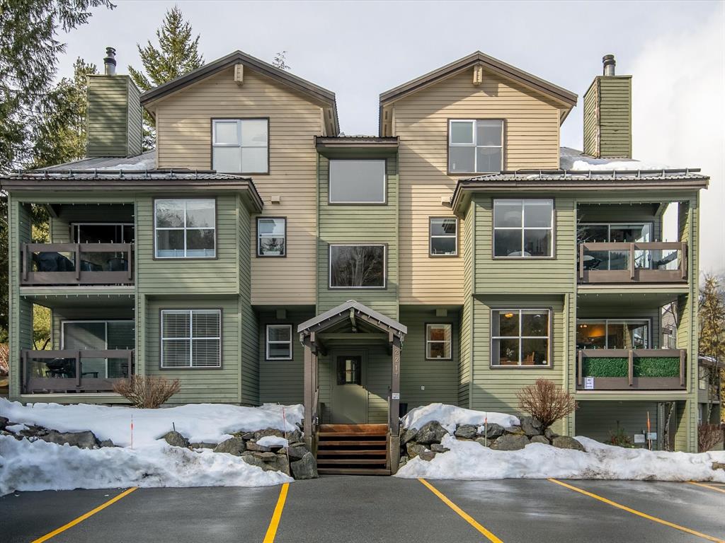 #6 – 2217 Marmot Place