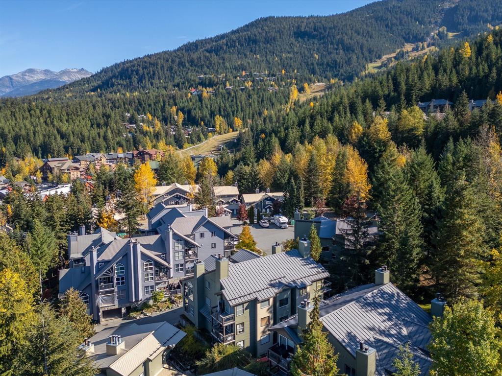 #6 – 2217 Marmot Place