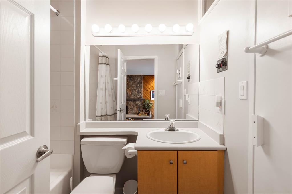 #F201 – 1400 Alta Lake Road