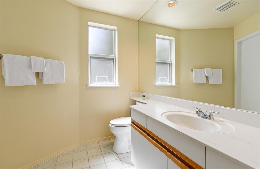 #208(1) – 4865 Painted Cliff Road