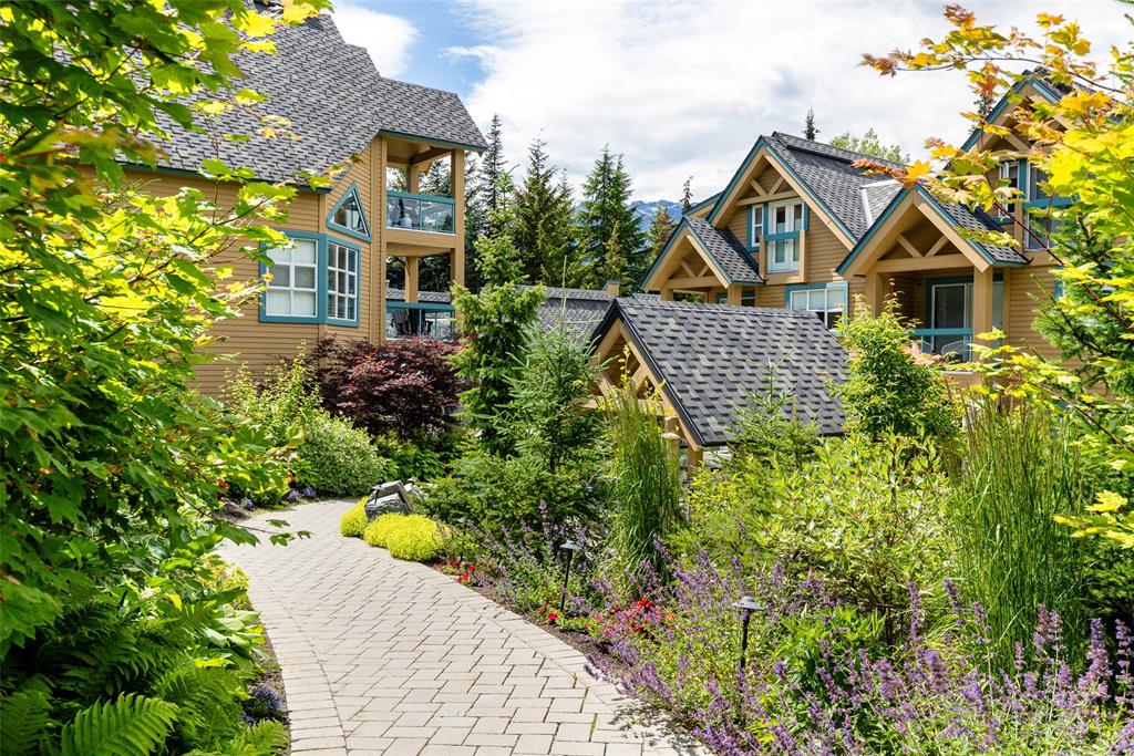 #208(1) – 4865 Painted Cliff Road