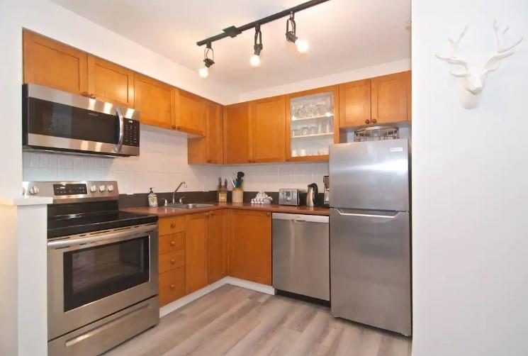 #34/34A – 4388 Northlands Boulevard