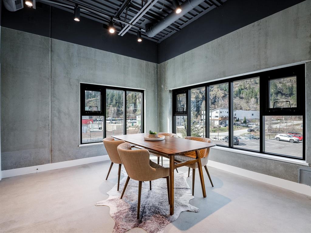 #13 – 7342 Industrial Way