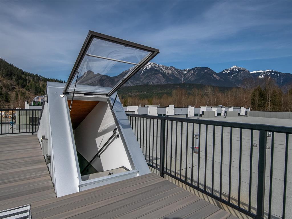 #13 – 7342 Industrial Way