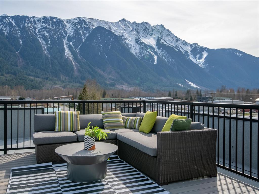 #13 – 7342 Industrial Way